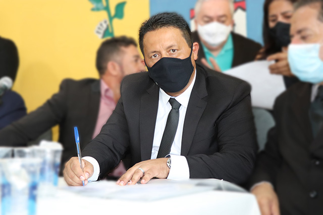 No momento você está vendo Prefeitura de Minador do Negrão torna uso de máscara obrigatório e suspende eventos públicos e privados