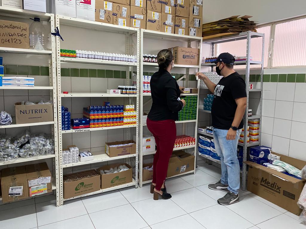 No momento você está vendo Prefeitura de Minador do Negrão investe em medicamentos para farmácia do município